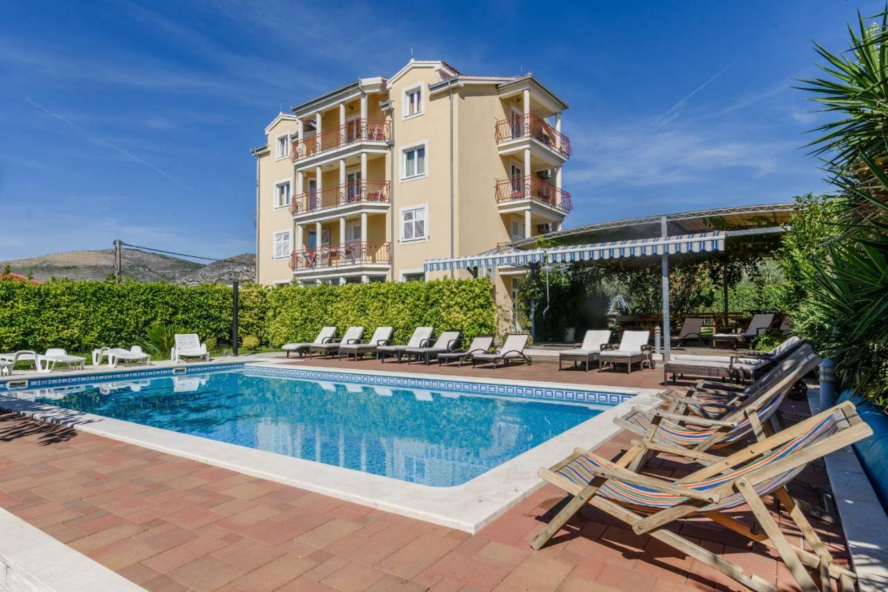 Apartment Mary Trogir Exterior photo